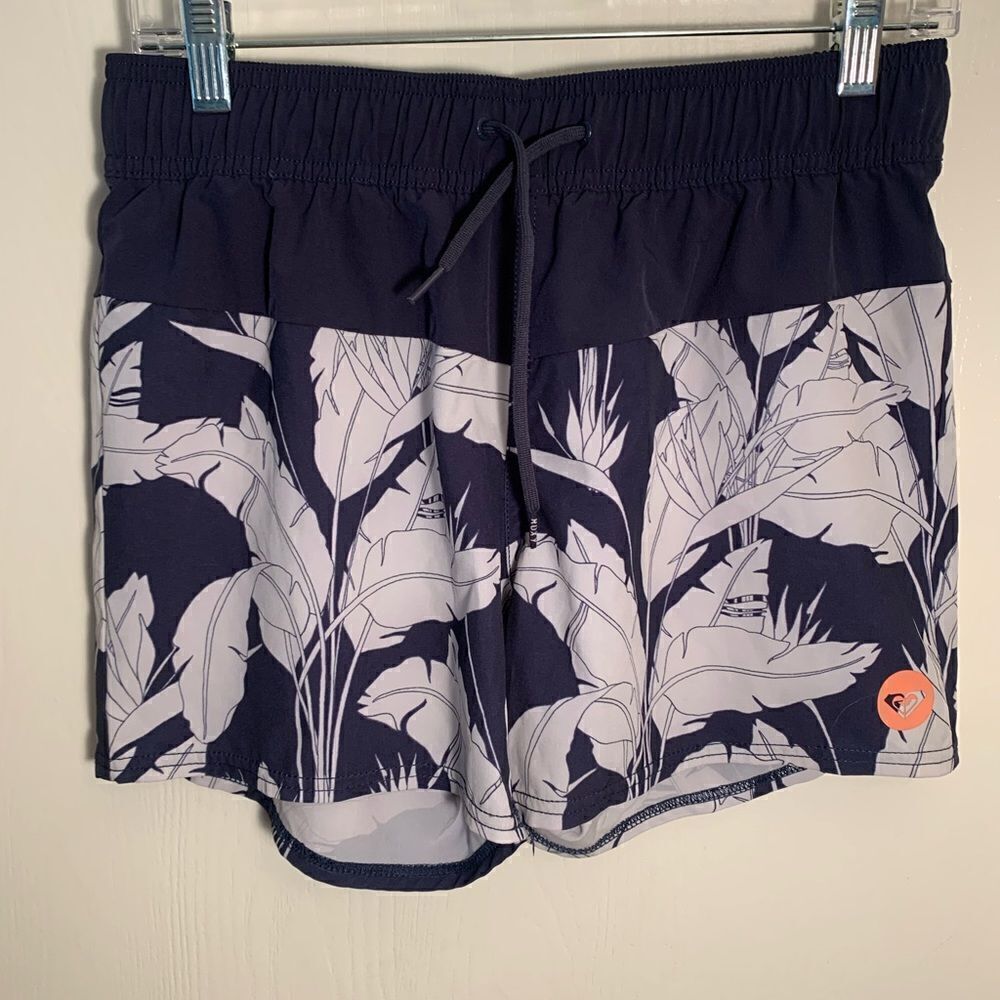 Roxy Navy and White Banana Leaf Athletic Board Shorts size small